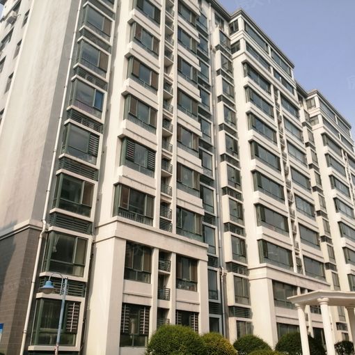 东方世纪城1室1厅1卫东朝向600.00元/月出租