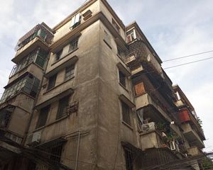 此房近祖庙地铁,交通方便,格局光线好。配套成熟。