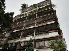 此房圣堂街小区,满五非唯一,格局好,光线好。