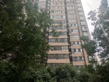 平宝港湾3-2-1-2户型方正,出入方便