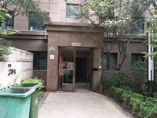 平宝港湾四室两厅两卫户型方正餐客一体