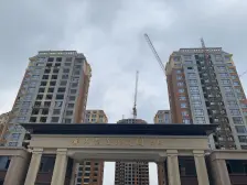 耳朵户型,小区中轴位置,采光刺眼,看房方便