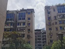 北城天街 一套房分为两套 自住一套 出租一套