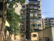 49万正规两房 南坪商圈 南湖公园 中等装修 天台岗珊瑚