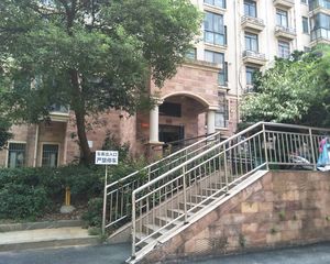 莱茵半岛70年住宅产权一房,民用水电,拎包入住。