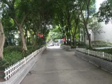 南坪南湖轻轨站旁正规大四房 轻轨站无缝连接 出行方便