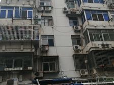 老小区,配套成熟,楼层好,采光好