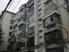 复兴路王场新村三室采光好配套成熟房主急售