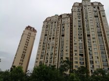 天悦龙庭4室1厅南北