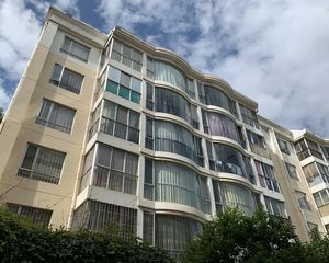 日新路地铁站山水南苑125平米精装大三房中间楼层