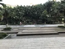 闹中取静得世外桃源小区 此房精装修可拎包入住