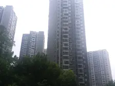 此房格局方正,小区环境好,近轻轨3号线金竹站