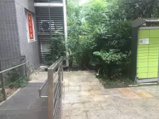 佣金3666元 南坪步行街,精装三室,价格美丽,拎包入住