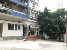 重大里面的房子 整个重大校园 就是本小区的后花园