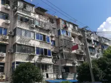 一梯两户,小户型,交通便利,居家装修