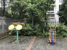 学府路 龙乡苑三房75万