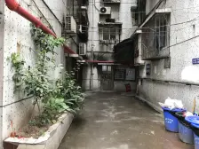 杨家坪 怡苑大厦二房118万