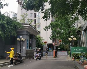 双发金英汇1室1厅北南