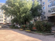 南棵绿荫小区 中间楼层 1室精装 拎包入住