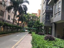 朝南采光好 配套设施齐全 交通便利 采光充足 视野开阔