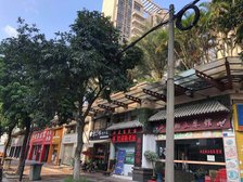 好地段,配套完善,楼下出来50米就是商场及购物商场