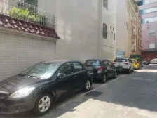 大良中区环城 低楼层三房,带20多方平台