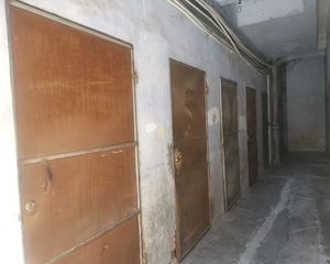 大良中区环城 低楼层三房,带20多方平台