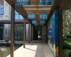 和昌三房 好楼层好户型 房东诚心卖 随时可以看房