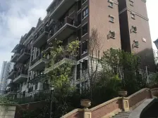 花园洋房小区,带29平米大露台,近轻轨,交通便利!