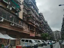 地铁楼上 位置好 下楼就上车 安心出售