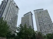 3房跃层,出小区200米 地铁 1号和5号线,配套成熟