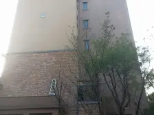 轻轨站旁洋房,一楼带花园带地下室!