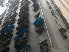 凯旋路电梯旁 楼梯两房 低楼层户型方正 住家安静