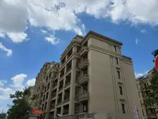 次新小区 电梯中高区 精装修 近万达 业主置换诚心出售
