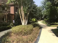 华岩新城 和泓四季B1区五房248万