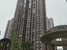 轻轨一号线万达广场旁,次新小区,龙湖物 三房两卫