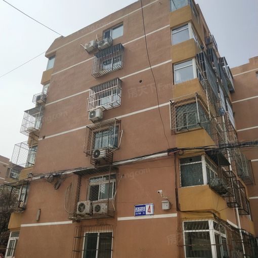 西潞园小区2室1厅1卫南北朝向2700.00元/月出租