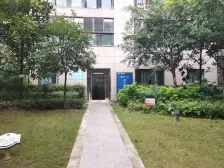 西区 润丰水尚二房92万