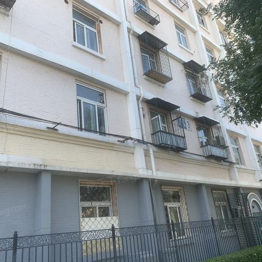 阜成门外大街3室1厅1卫东西朝向12300.00元/月出租
