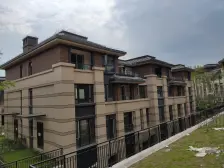 照母山联排别墅,临湖,内圈位置,3+2户型,双车位