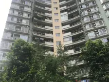 学府苑工商大学教师住宅 正规大三房 全中庭 门口轻轨