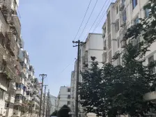 苏苑x学旁 4楼复试 带大露台独库 使用面积大 出行便捷