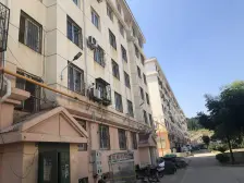 乐天小区居住成本低免费停车出入方便