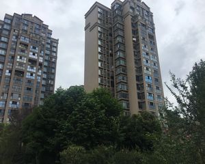 马克公馆一期3室2厅东南
