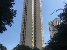 华业玫瑰东方 70年住宅 装修好 诚心卖 好楼层