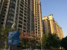 金威丽都采光充足,正规三房装修好,。。。。