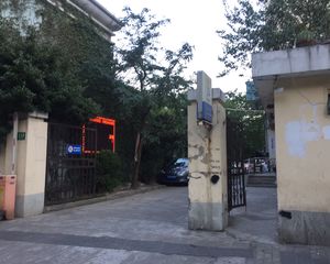 双南两房超大天井独一套无抵押贷款必看好房