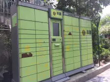 精装修一房一厅,中间楼层,主卧南朝向