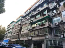 海江新村东区3室南朝向185.00万元/套出售