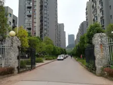 两路空港 丁香水榭三房70万